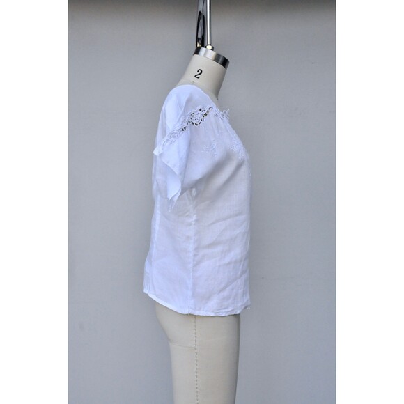 50s White LINEN Embroidered Blouse Eyelet Blouse Peasant Blouse Italian S - Picture 6 of 10